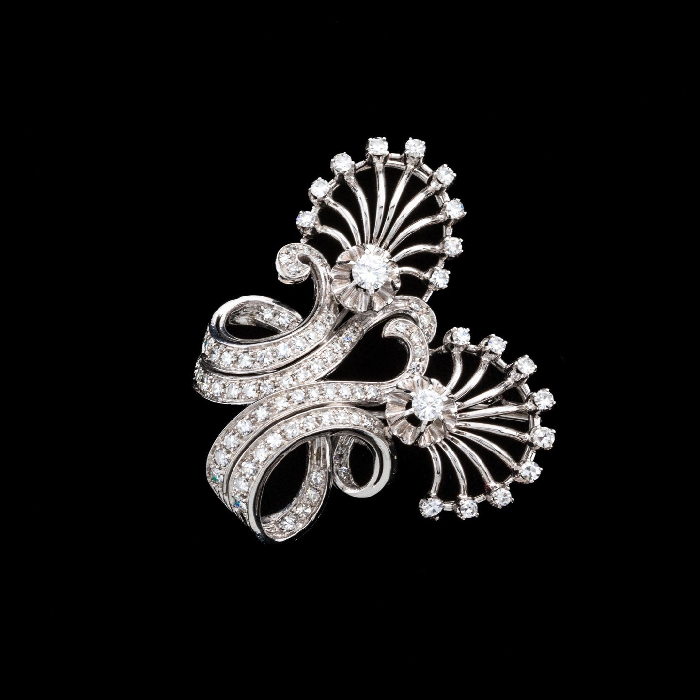Brosa eleganta cu diamante naturale - Brosa